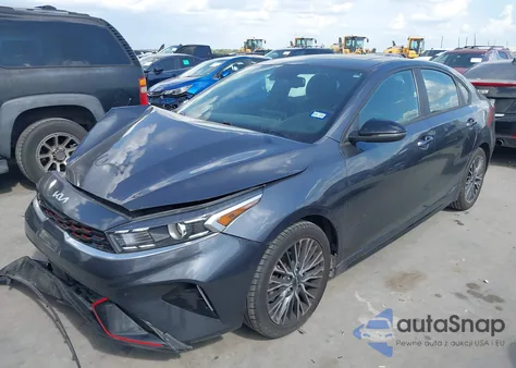 2022 Kia Forte Gt-Line z USA, uszkodzony, nr VIN 3KPF54AD9NE492403